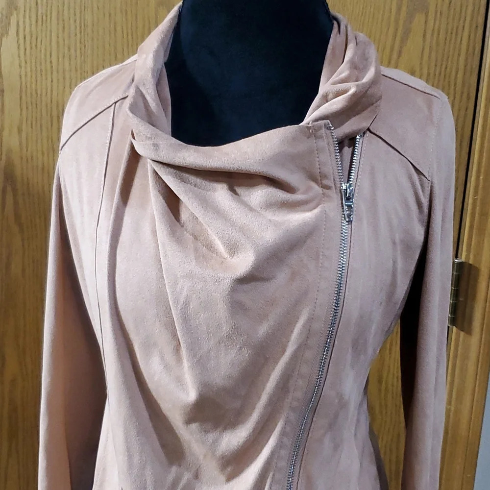 Blank NYC rose pink soft sueded cross zip moto crop jacket cowl neck